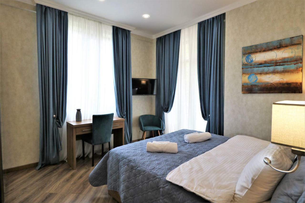 Luxury Aparthotel 5Rooms In Tbilisi Center Exterior photo