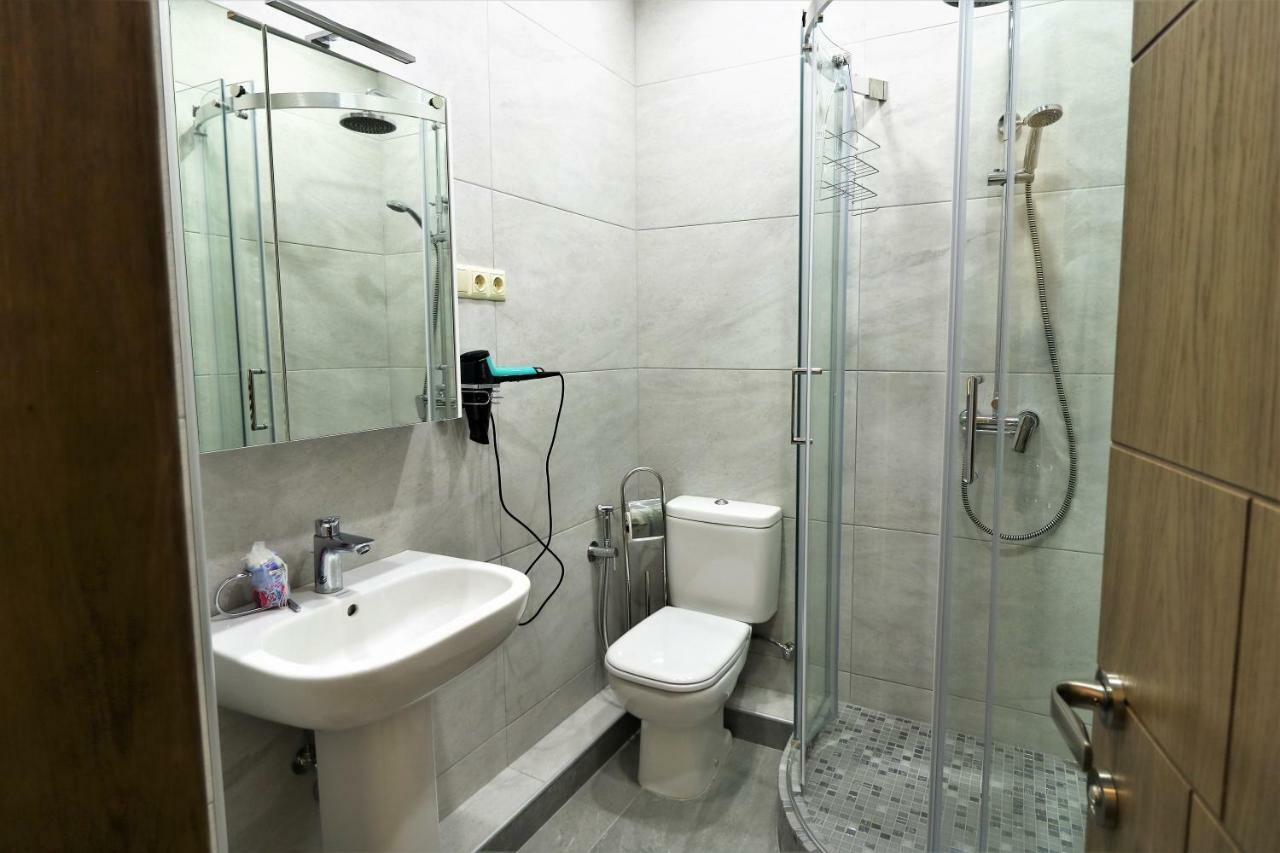 Luxury Aparthotel 5Rooms In Tbilisi Center Exterior photo